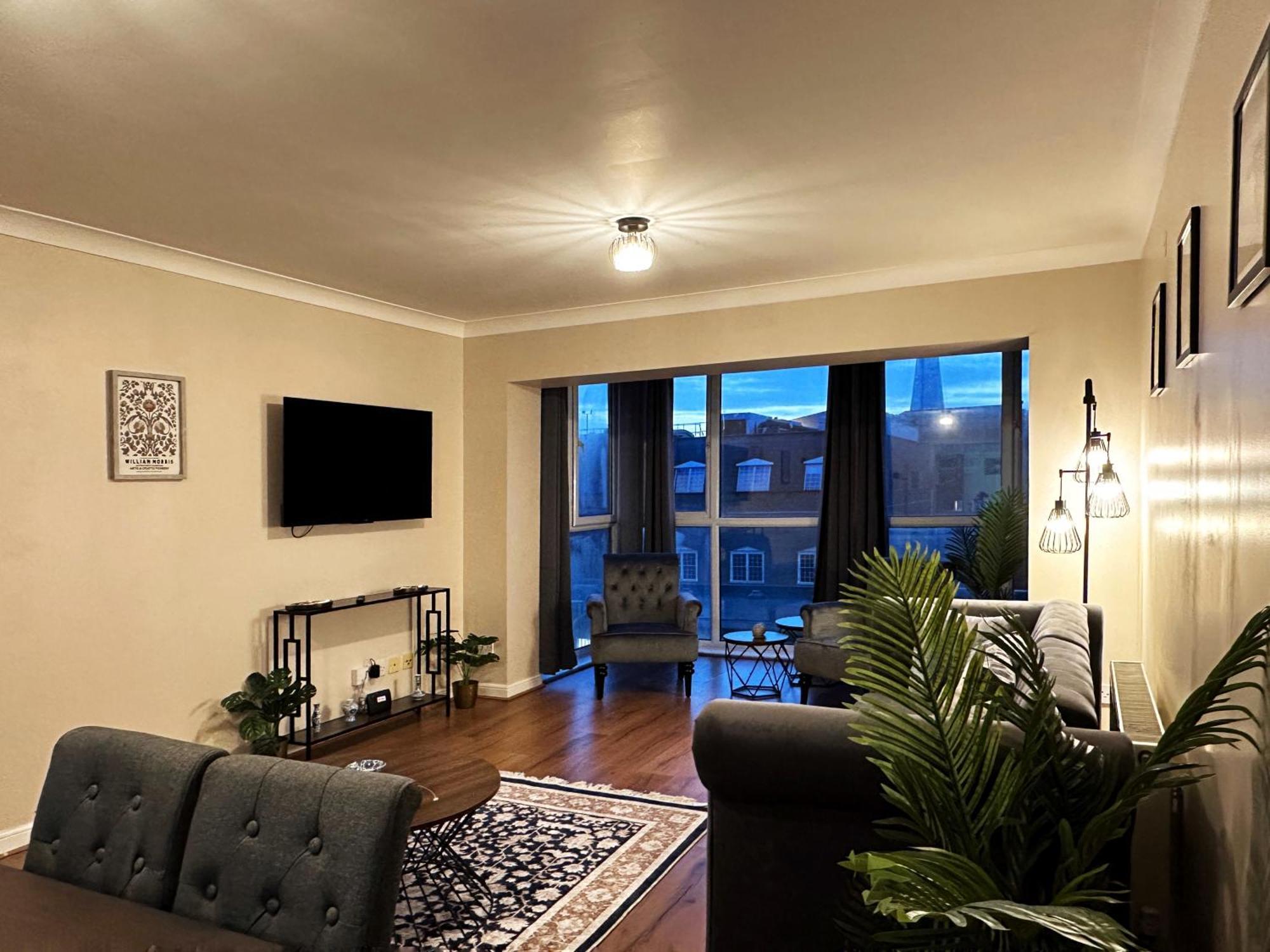 Betty's Place In Tower Hill - 2 Double Beds, Max 4 People, Great Location In Lägenhet London