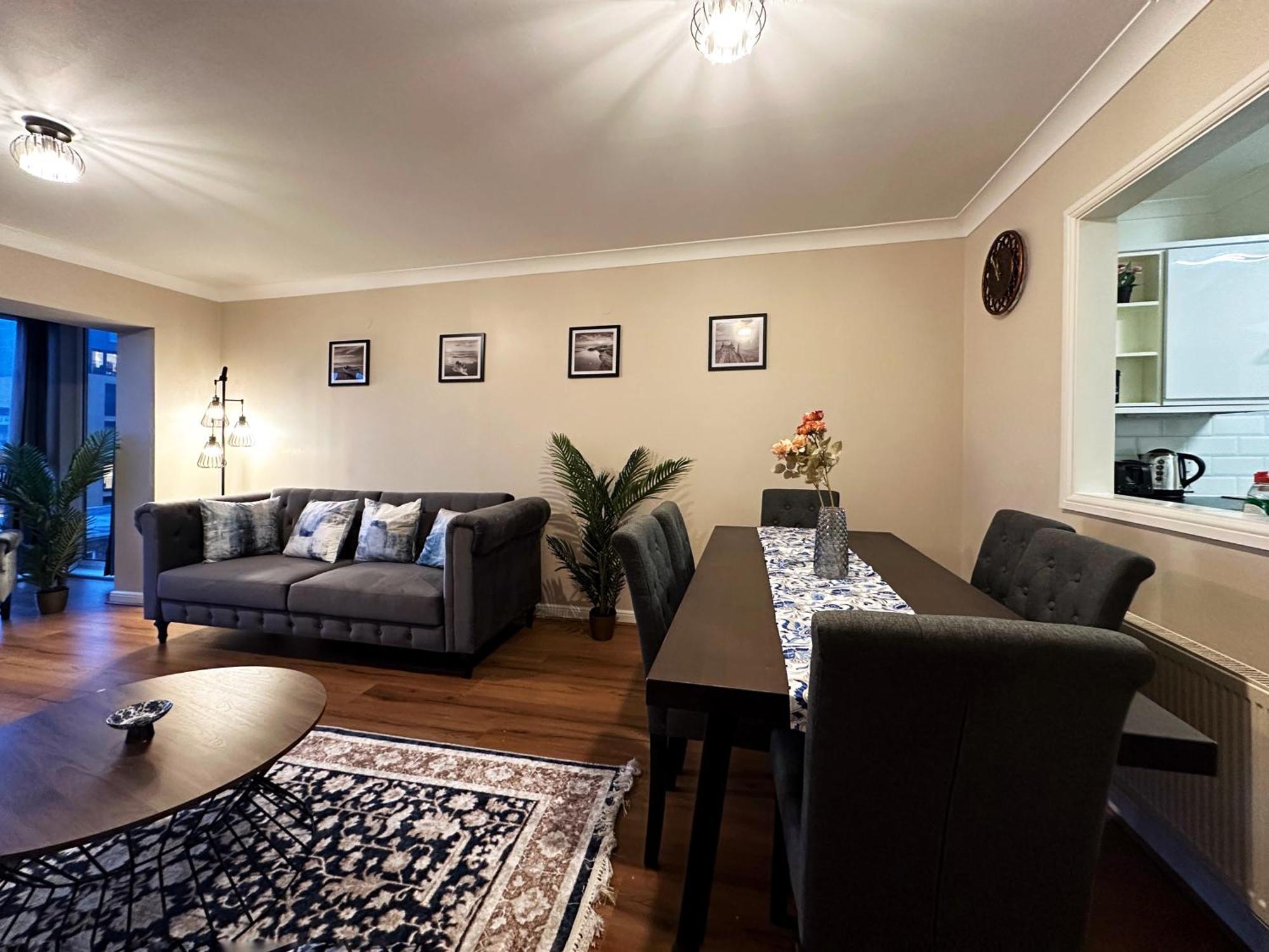 Lägenhet Betty's Place In Tower Hill - 2 Double Beds, Max 4 People, Great Location In *