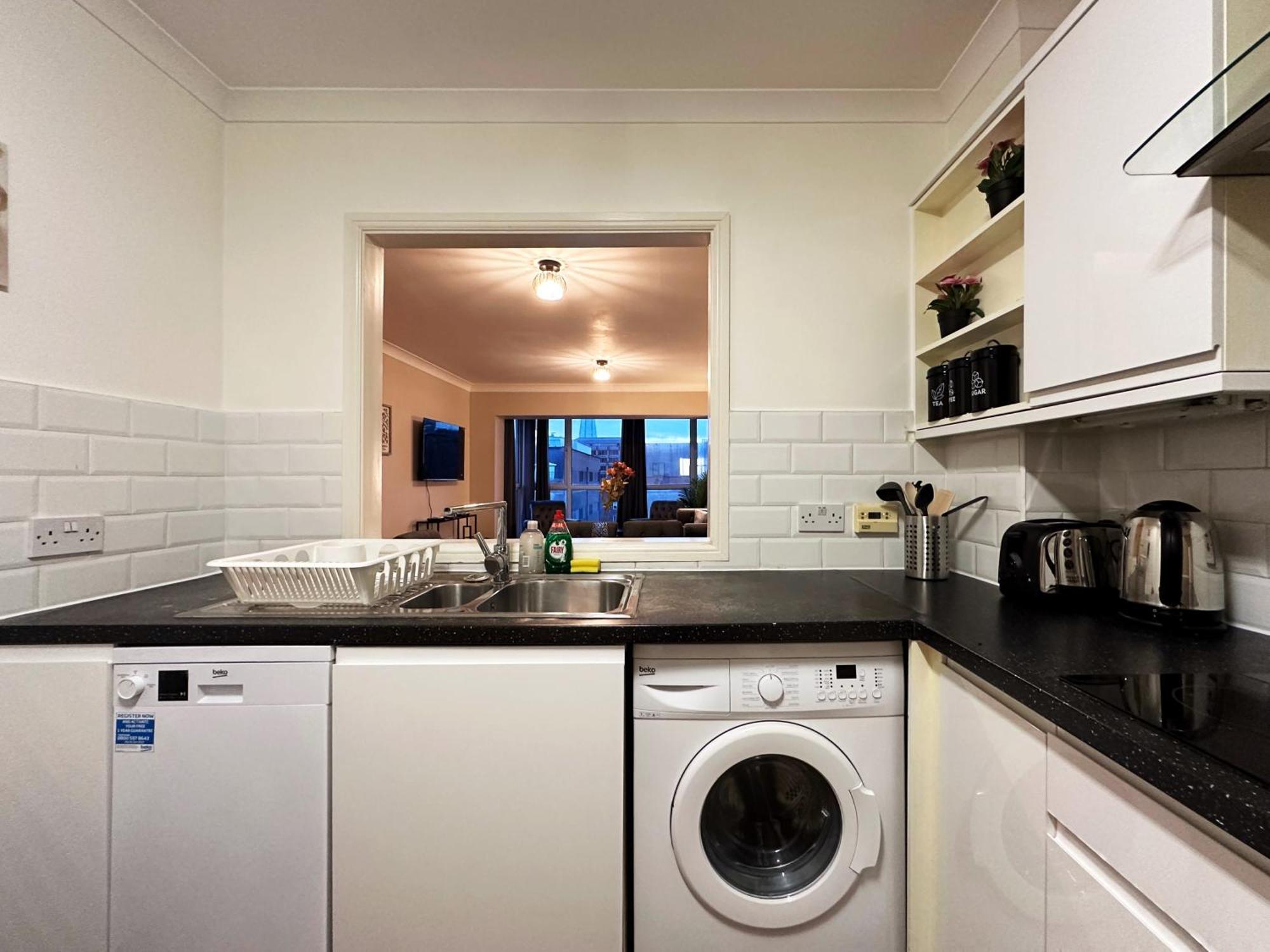 Betty's Place In Tower Hill - 2 Double Beds, Max 4 People, Great Location In * London