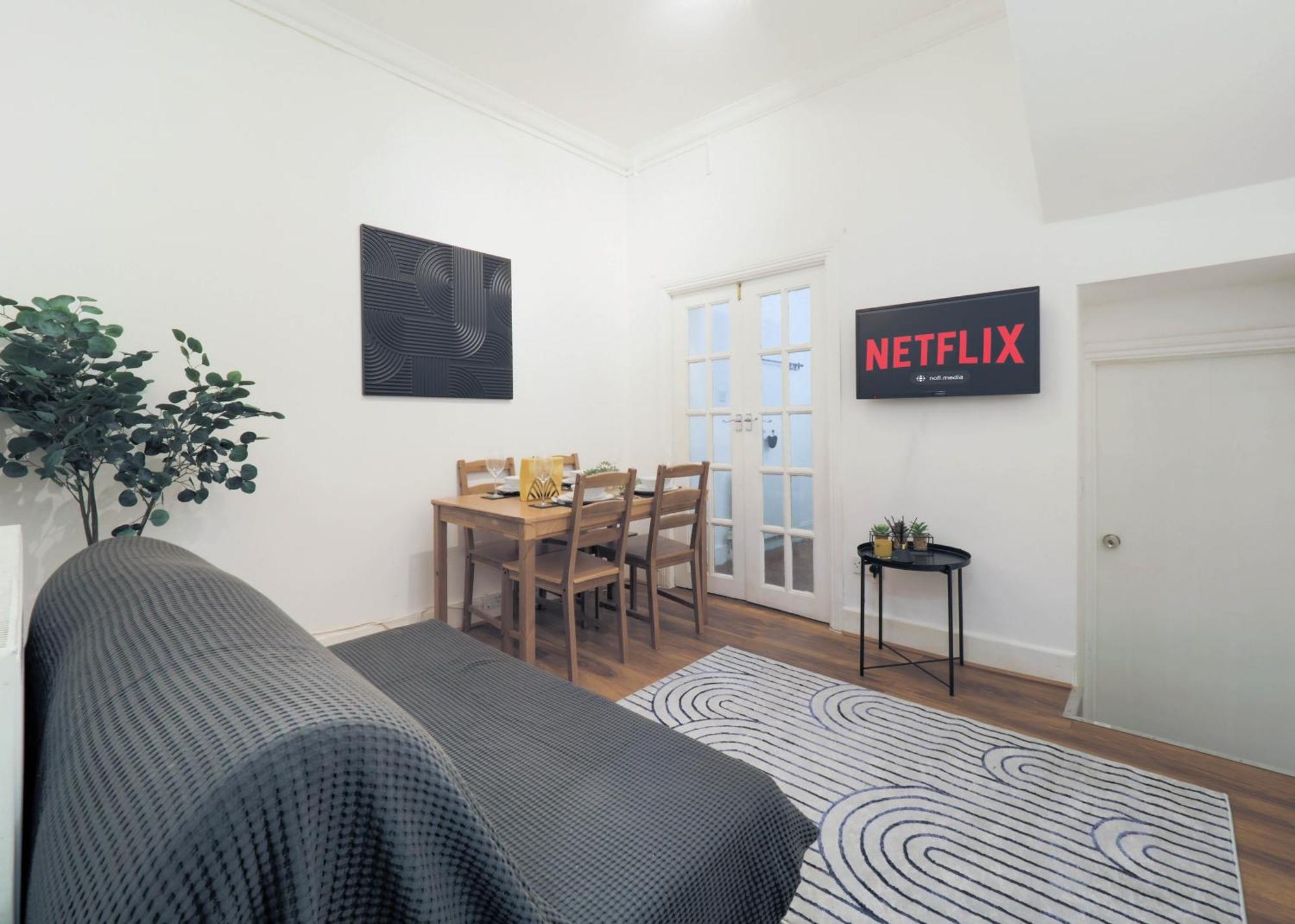 Appartamento F1 Cozy 2 Bed Flat Opposite Olympia Sleeps 5 People Londra