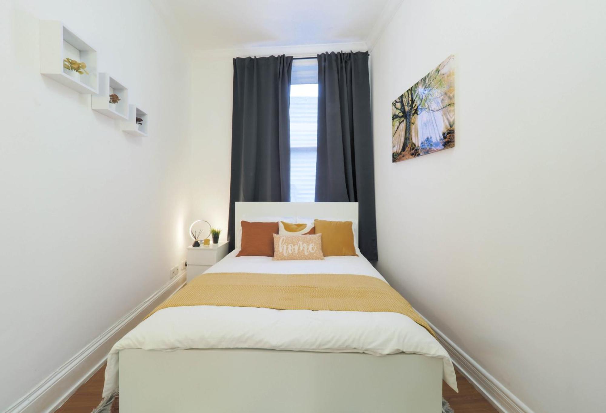 F1 Cozy 2 Bed Flat Opposite Olympia Sleeps 5 People Appartamento Londra