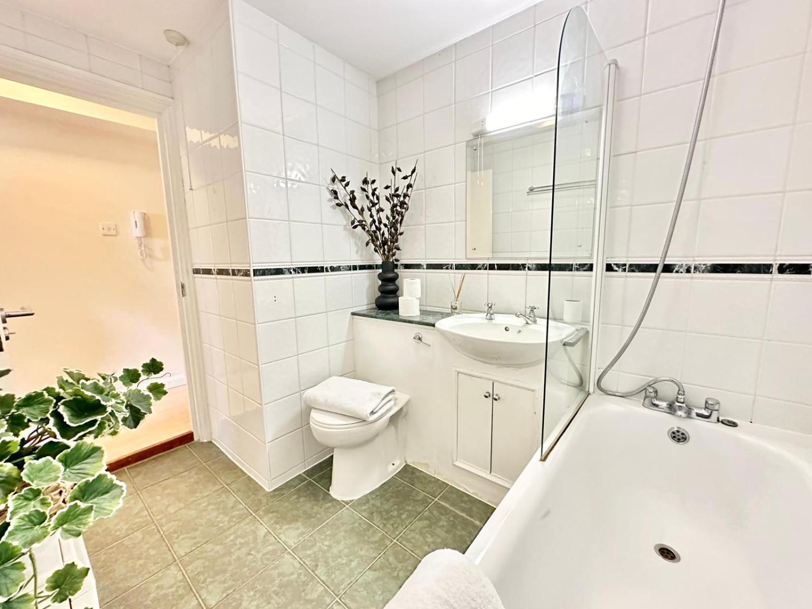 Lägenhet Central Beautiful Two Bedroom