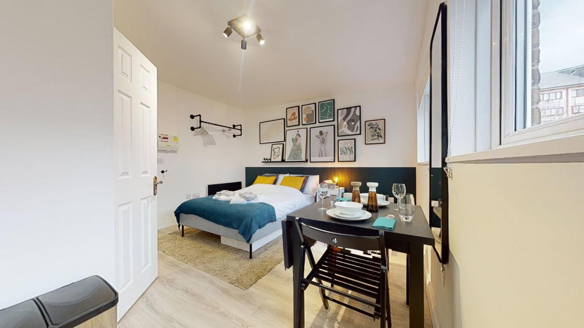 Stylish Near Regents Park! Lejlighed