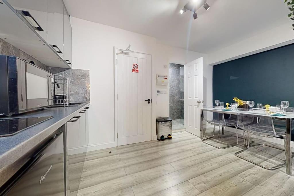 Stylish Near Regents Park! Lejlighed *