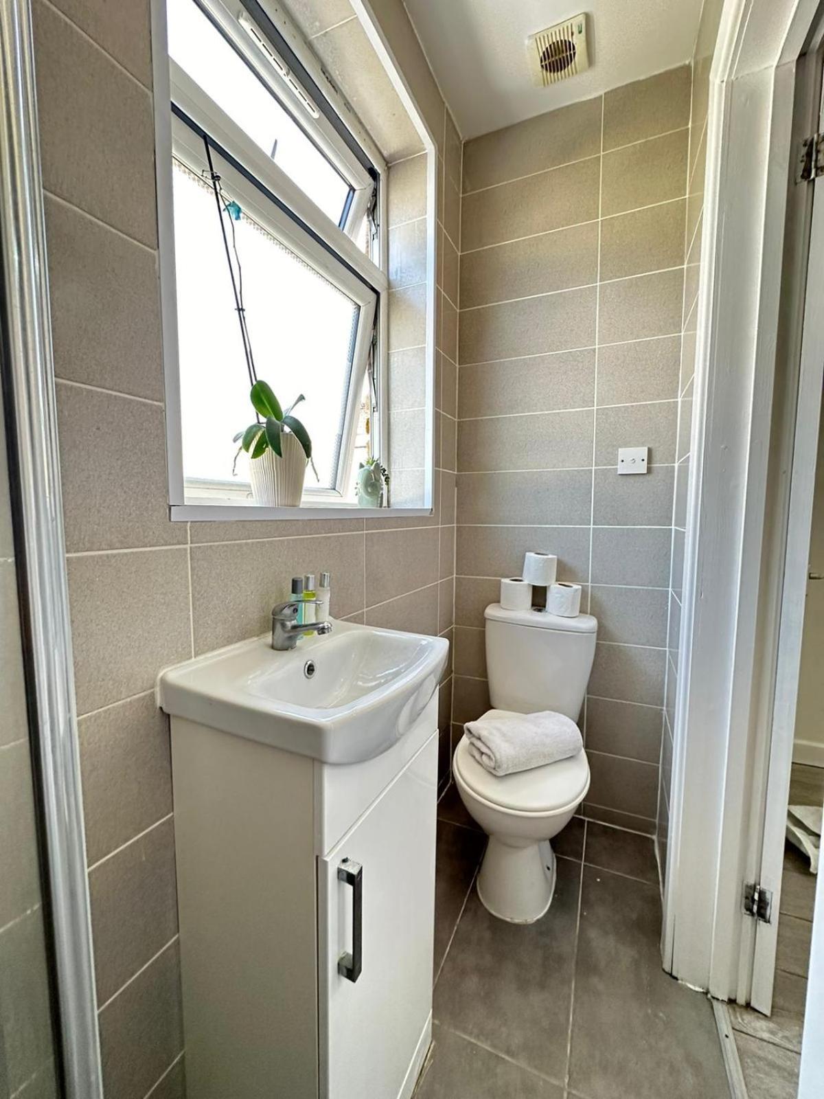 Three Bedroom Near Eye Leilighet *