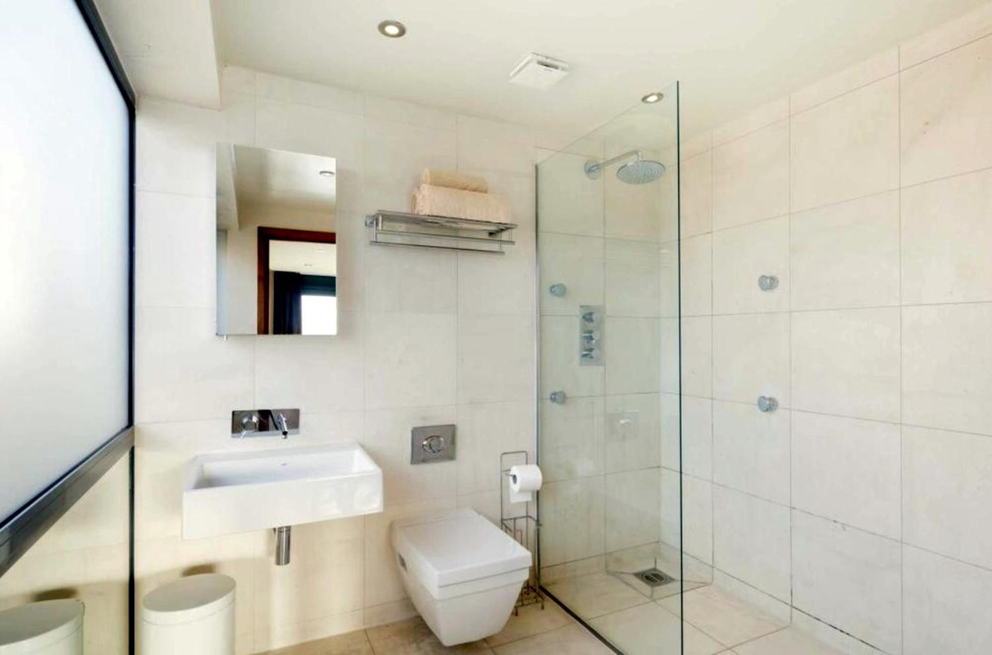 Spectacular 4 Bedroom Lägenhet London