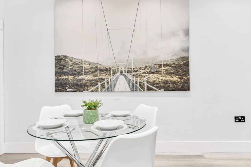 Apartment Wow Abbey Road - Sleeps Up To 8 London