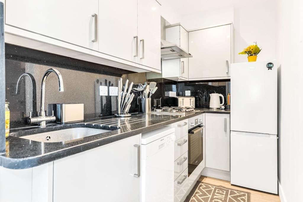 Luxaway Holland Park With Ac - Sleeps 8 Lejlighed *