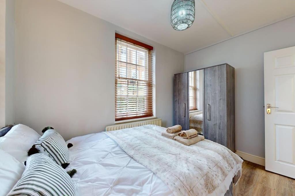 Appartement Beautiful 3 Bed Ground Floor - St John's Wood Londen