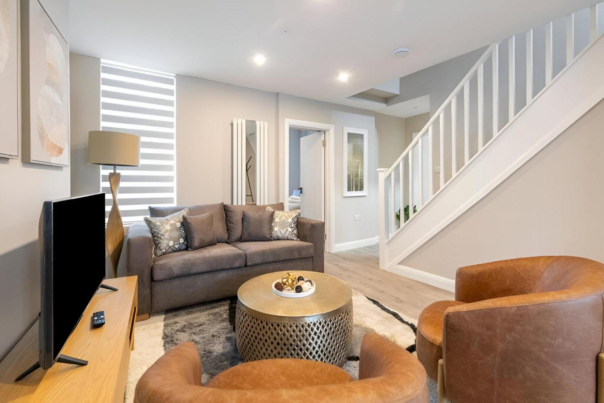 Earthy Elegance Stylish 4br For Urban Escapes Lägenhet *