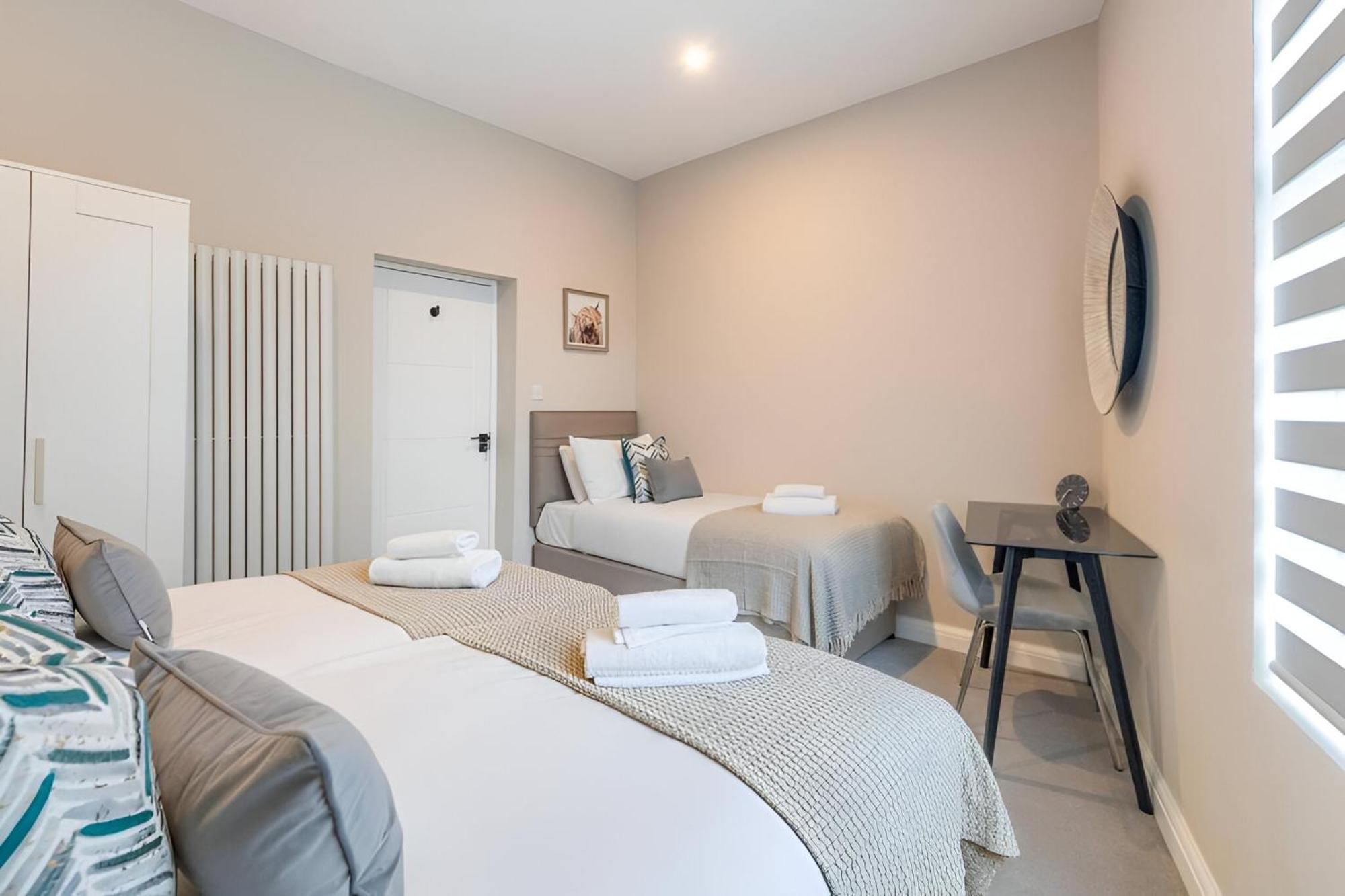 Lägenhet Earthy Elegance Stylish 4br For Urban Escapes London