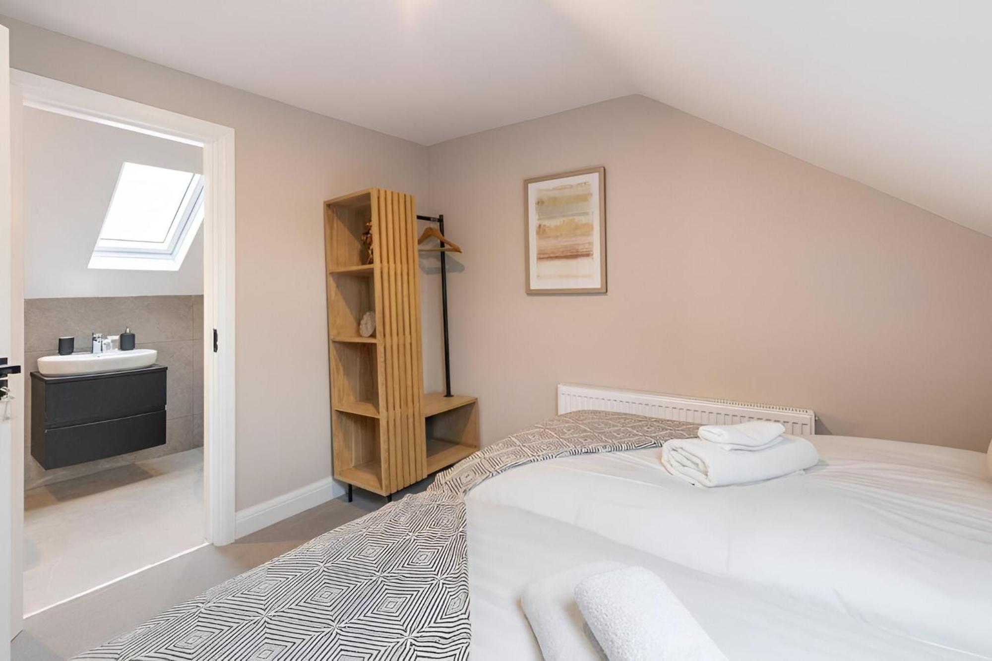 Lägenhet Earthy Elegance Stylish 4br For Urban Escapes *