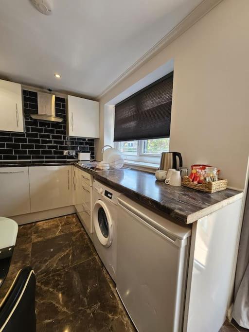 Spacious Guest - Harrow *