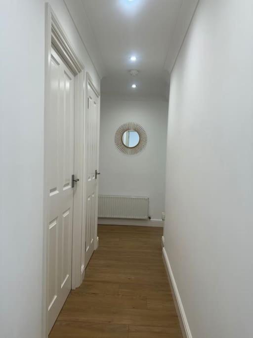 2 Bedroom, Parking, Hounslow St Lejlighed