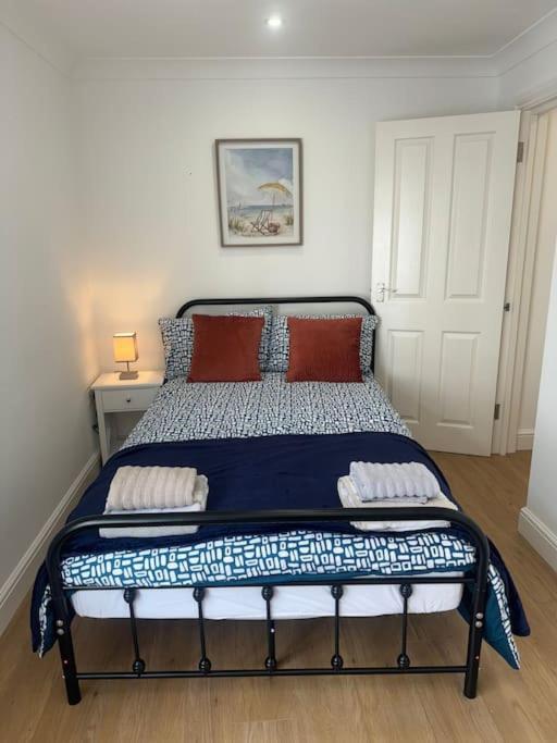 2 Bedroom, Parking, Hounslow St Lejlighed