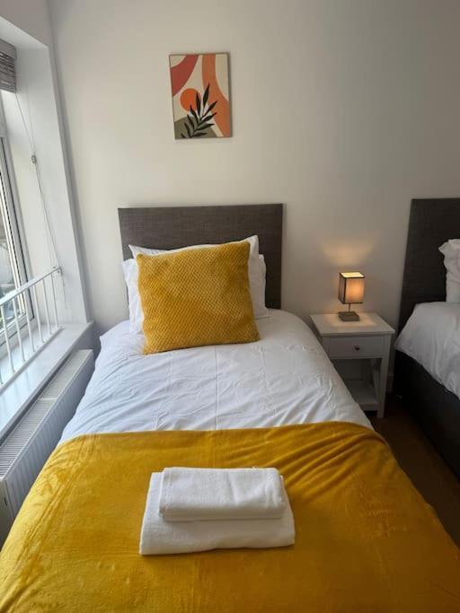 2 Bedroom, Parking, Hounslow St Lejlighed