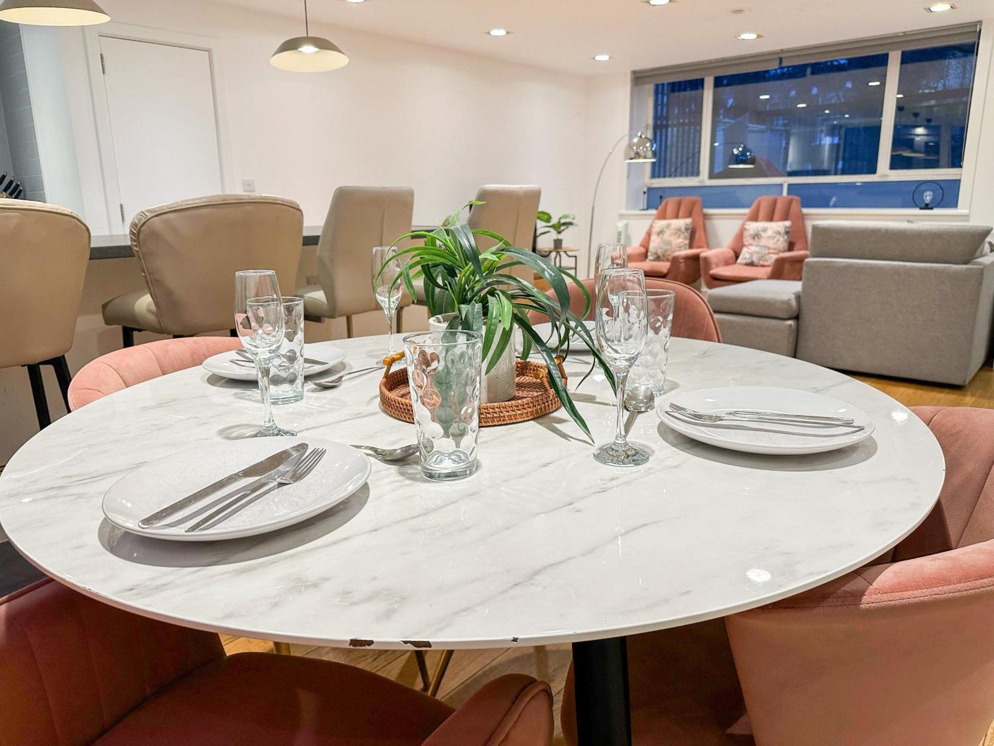 Appartement Chic 3 Bedroom Flat With Private Terrace In Holloway Near Finsbury Park Londen
