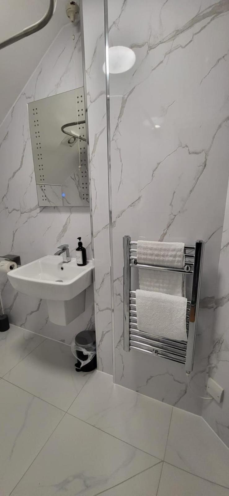 1 Bed, G-floor Close To O2, Excel And Airport Lejlighed London