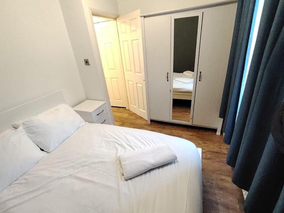 Amazing 1 Bed Flat In Fulham Near Chelsea Stadium * Londra