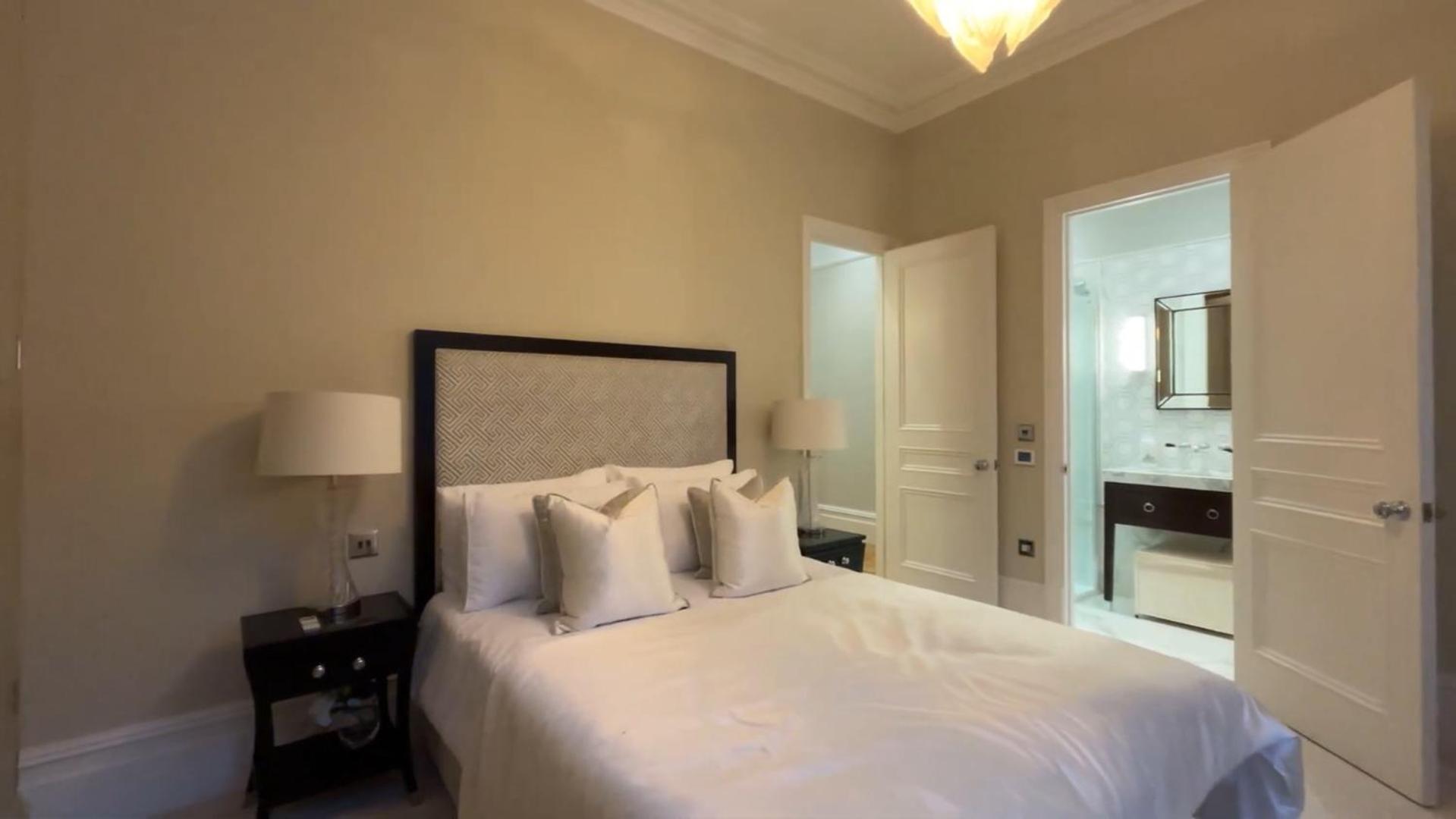 Lägenhet Exceptional Three-bedroom With Three En-suite Bathrooms *