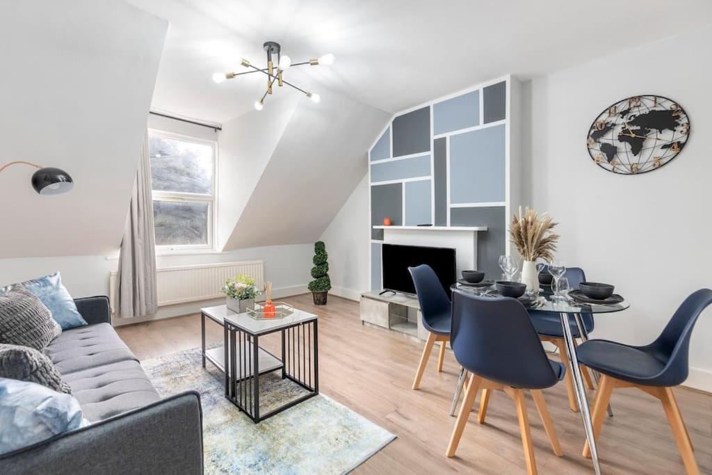 Crystal Palace Stylish Gem Slp 4 Next To Transport Apartment