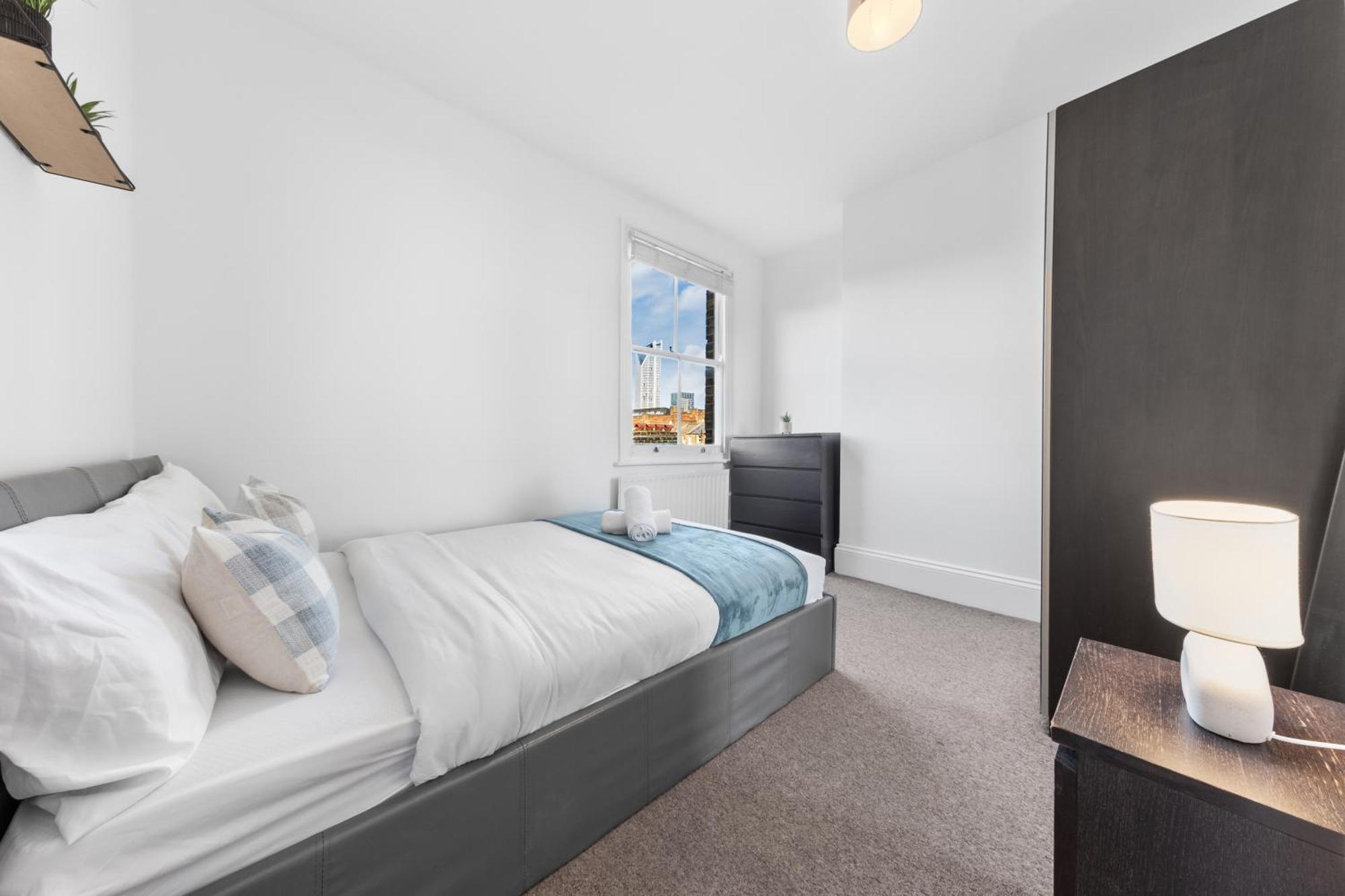 Lägenhet Luxury 4 Bedroom Flat With Stunning Shard View From Terrace In London! Next To Station, Sleeps 9 London
