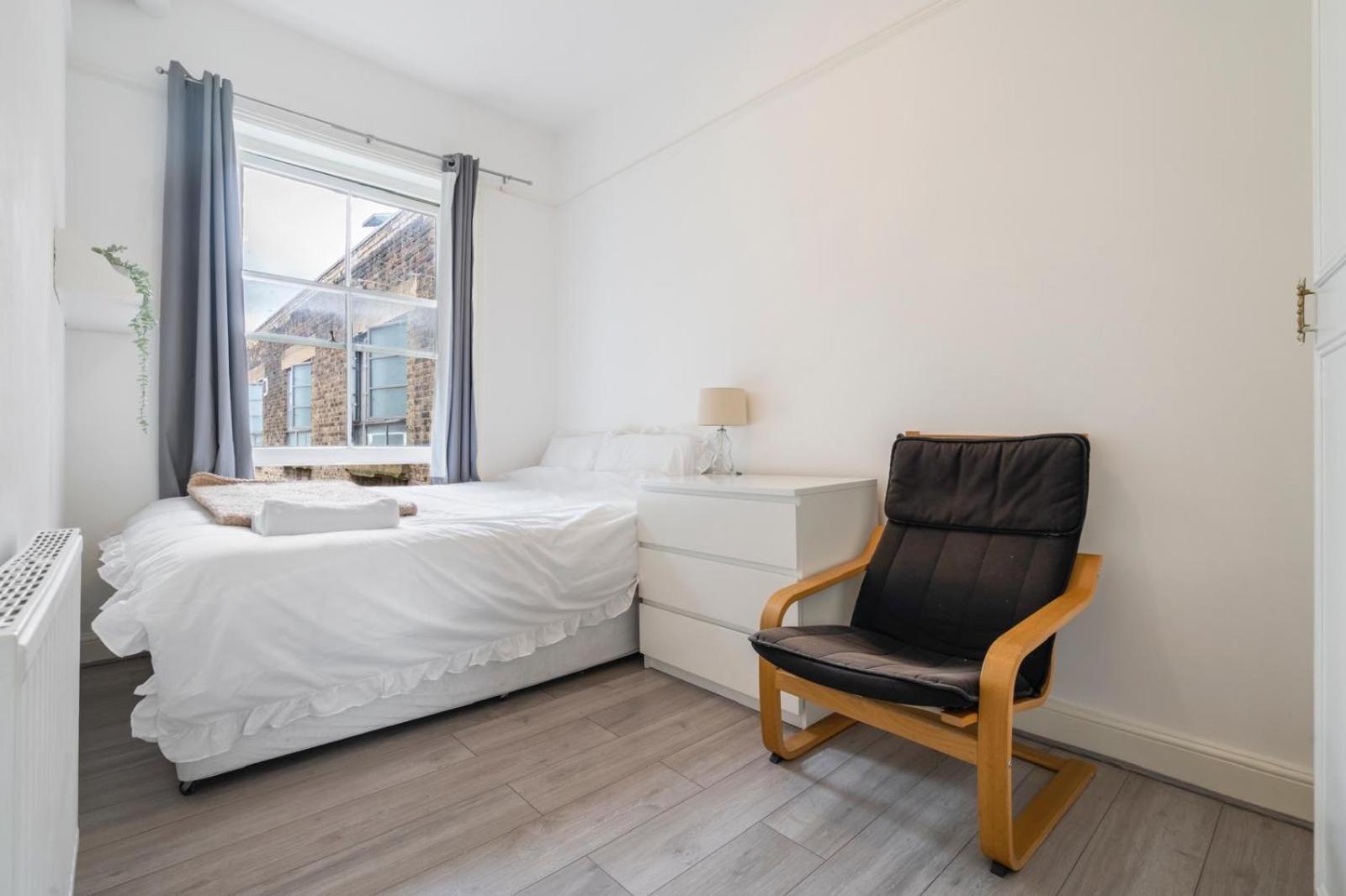 2 Bedroom Flat Sw9 -2min Walk From Brixton Station, Free Off Road Parking Lejlighed London