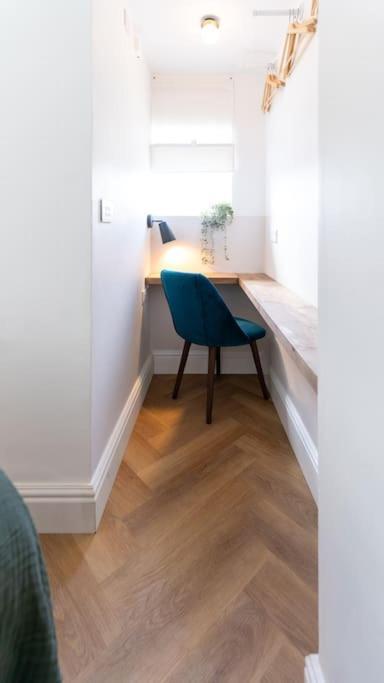 Apartment Stunning Cosy Near 02, Canary Wharf