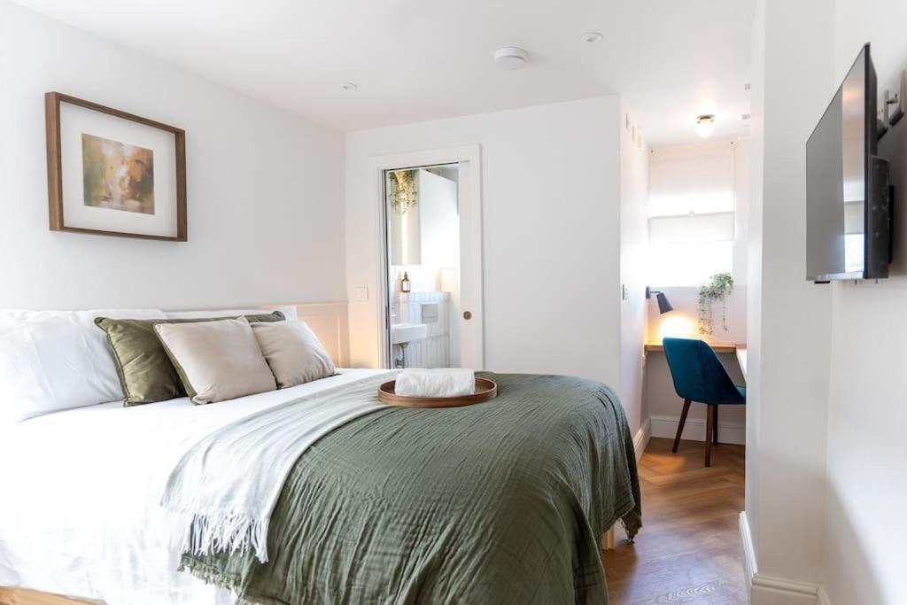 Apartment Stunning Cosy Near 02, Canary Wharf