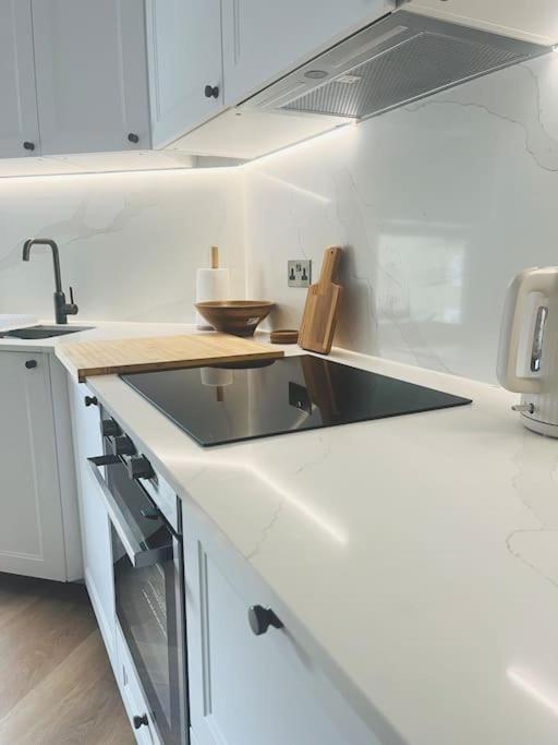 Stunning Cosy Near 02, Canary Wharf Apartment London