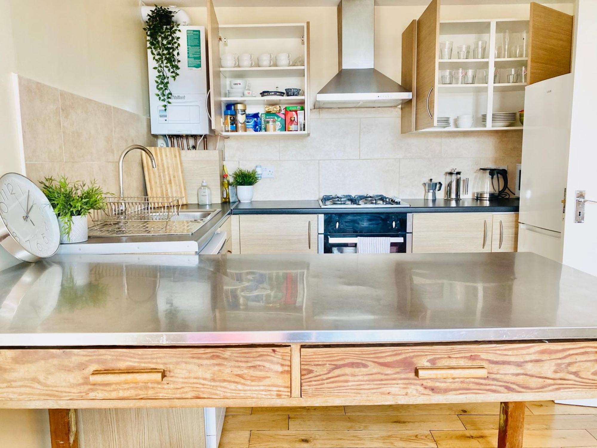 London's East End 2 Bedroom Appartamento Londra