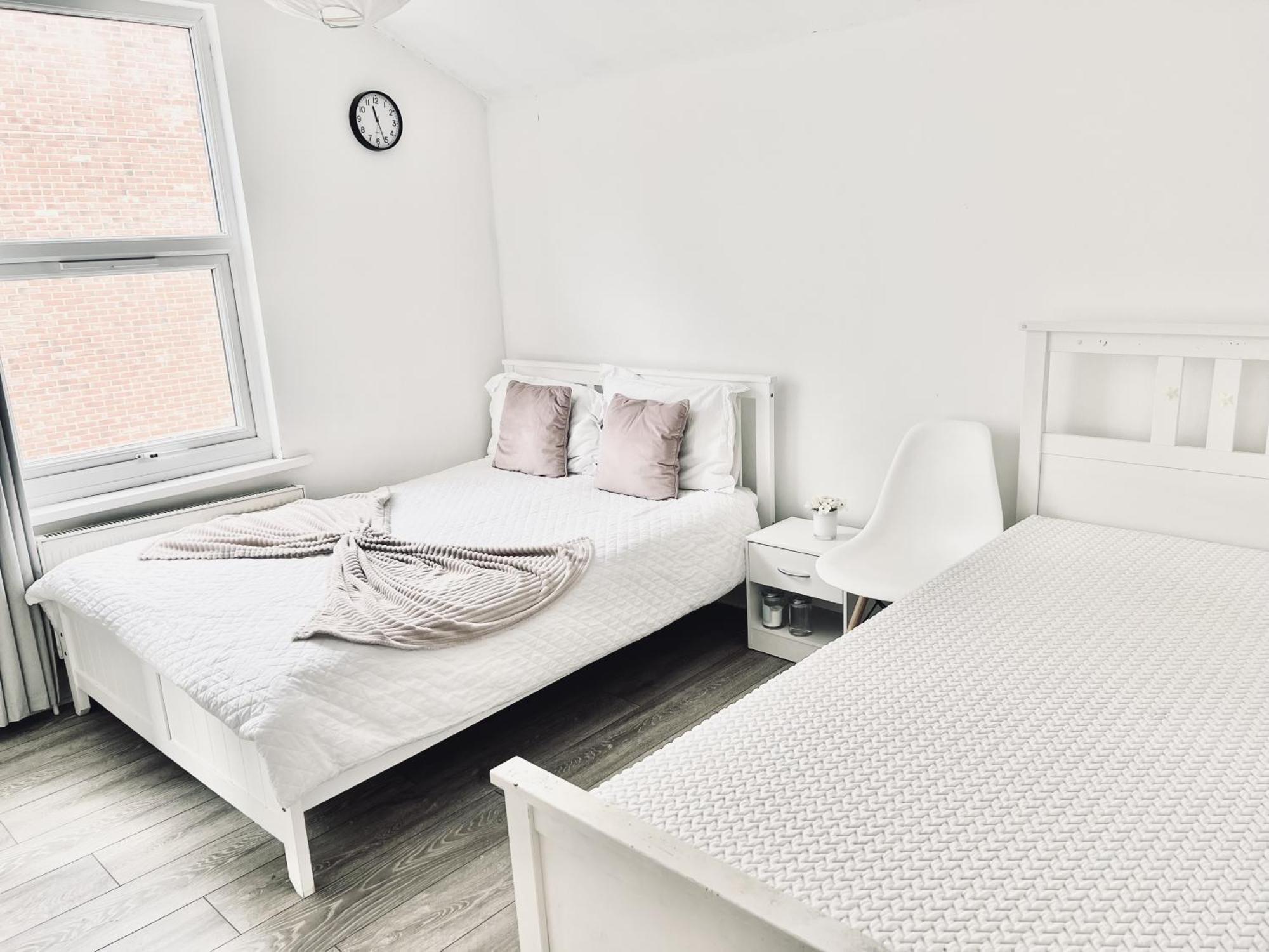 Westfield Shepherds Bush Guest house London