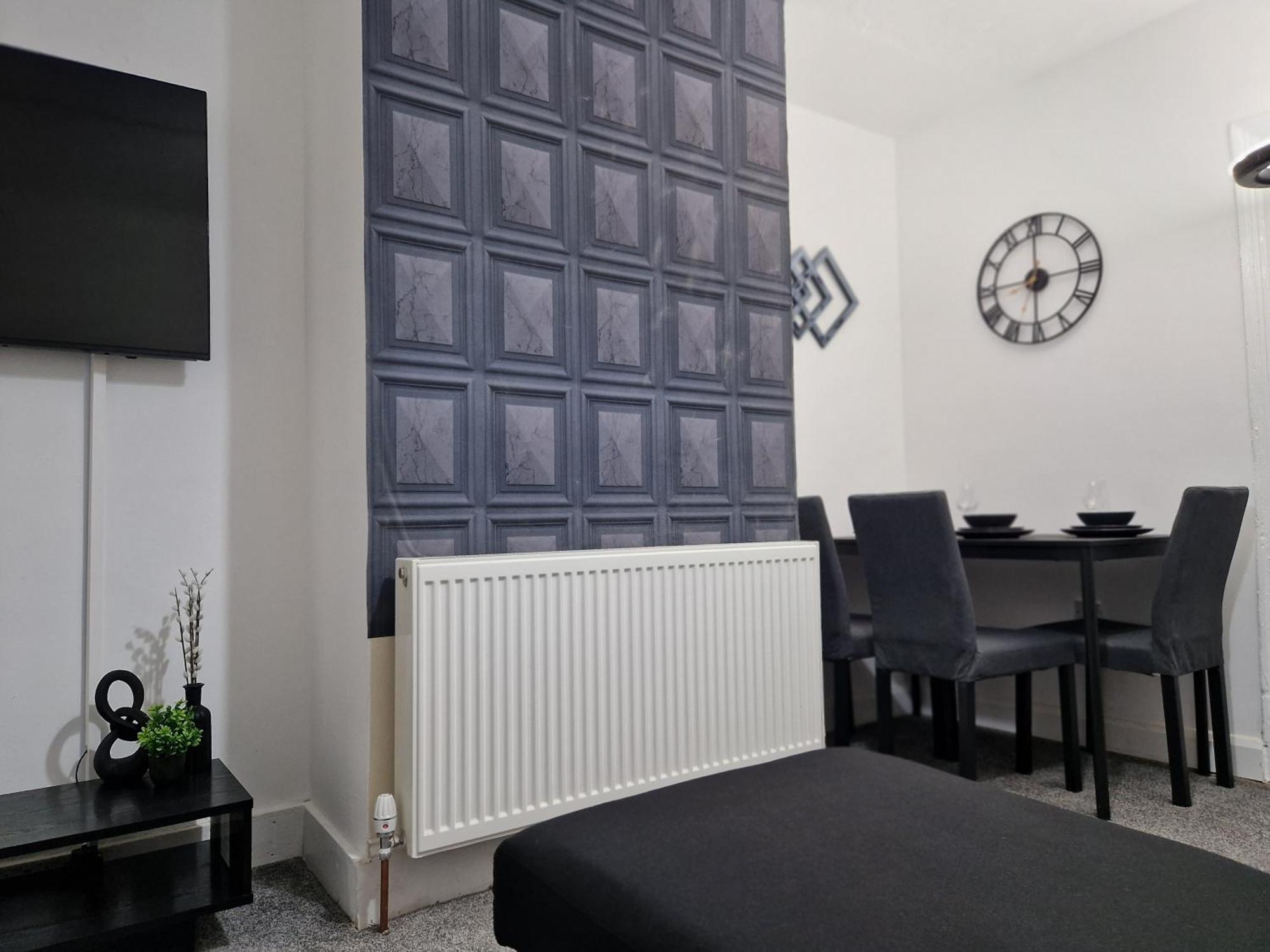 Apartment Excel Airport King Beds Garden *