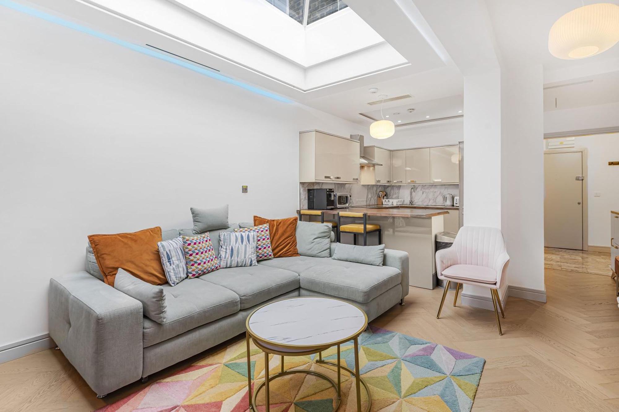 Apartment Stylish Modern In Nw6