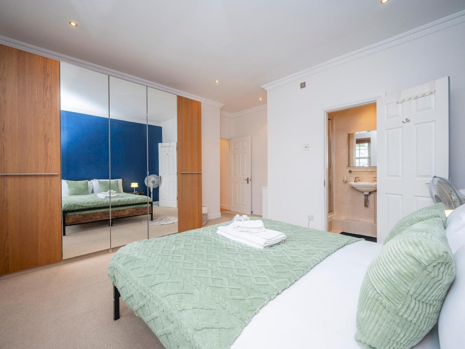 Gated Riverside Se16 With Parking Pass The Keys Leilighet *