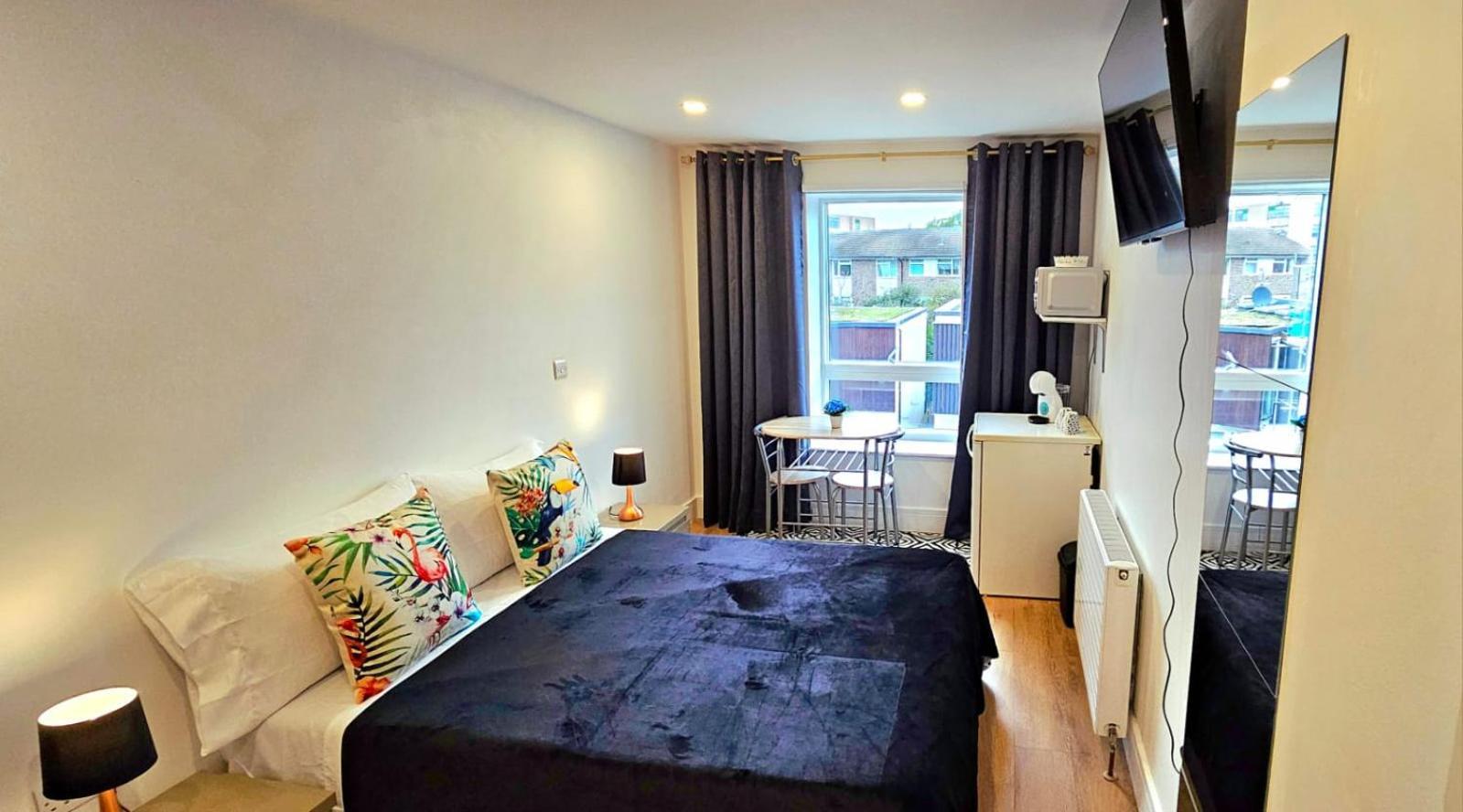 Penelope Ensuite Double Privatunterkunft