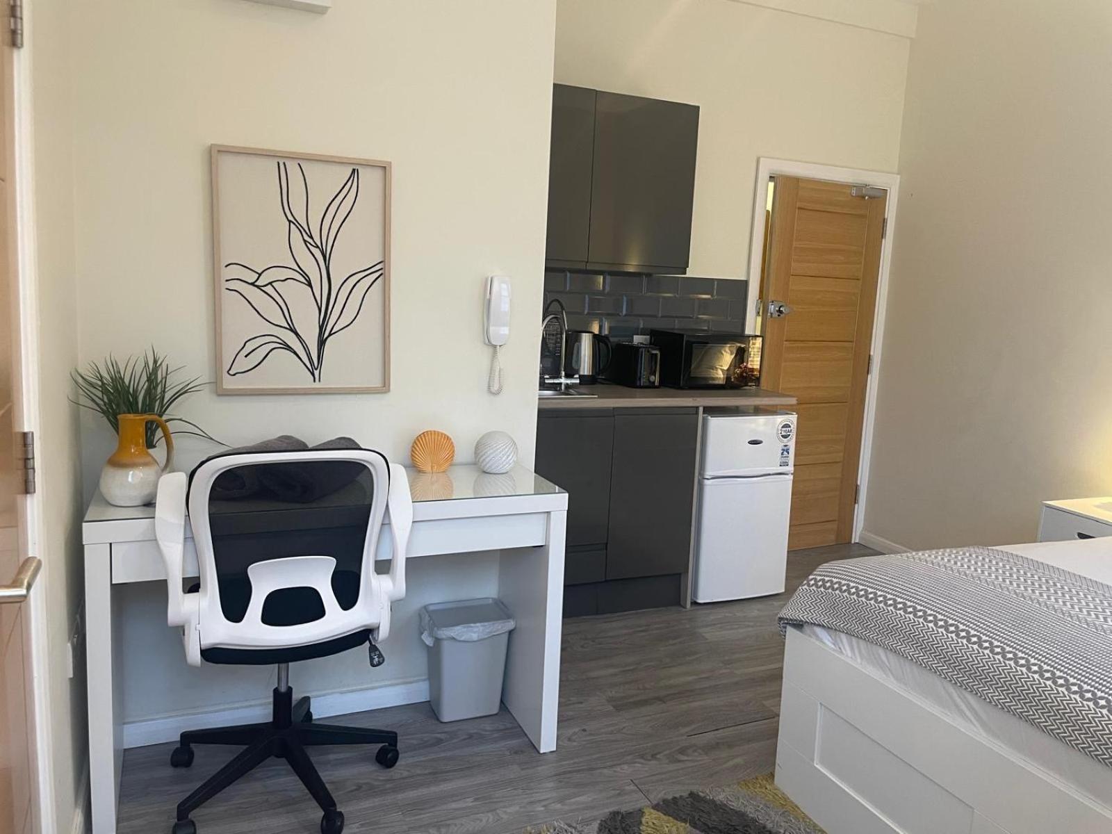 Gasthuis Grays Road - 1 *