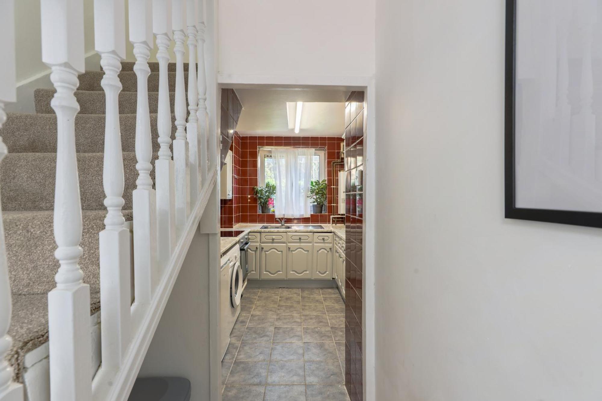 Opulent Heights Guest house London