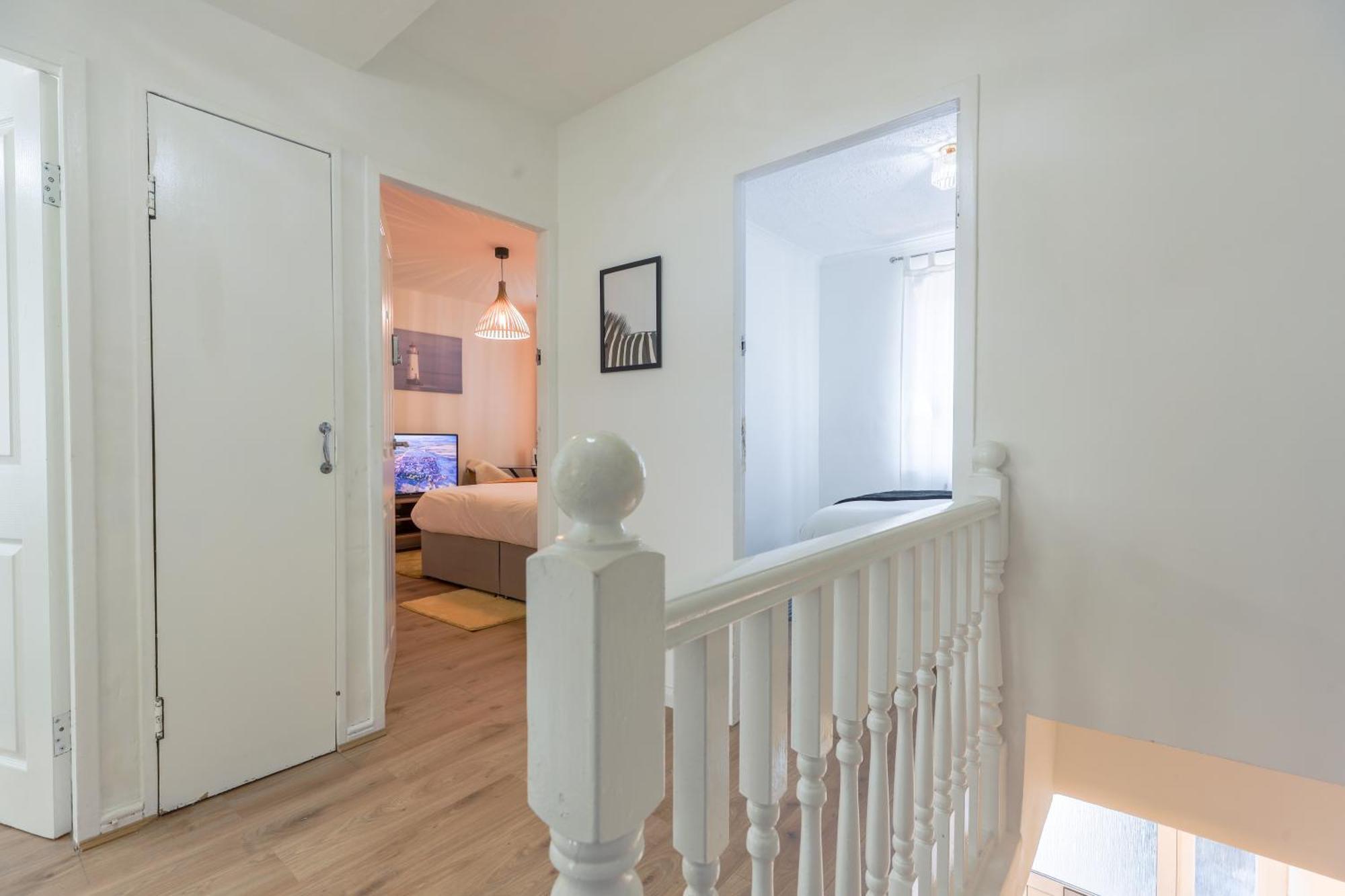Opulent Heights Guest house London
