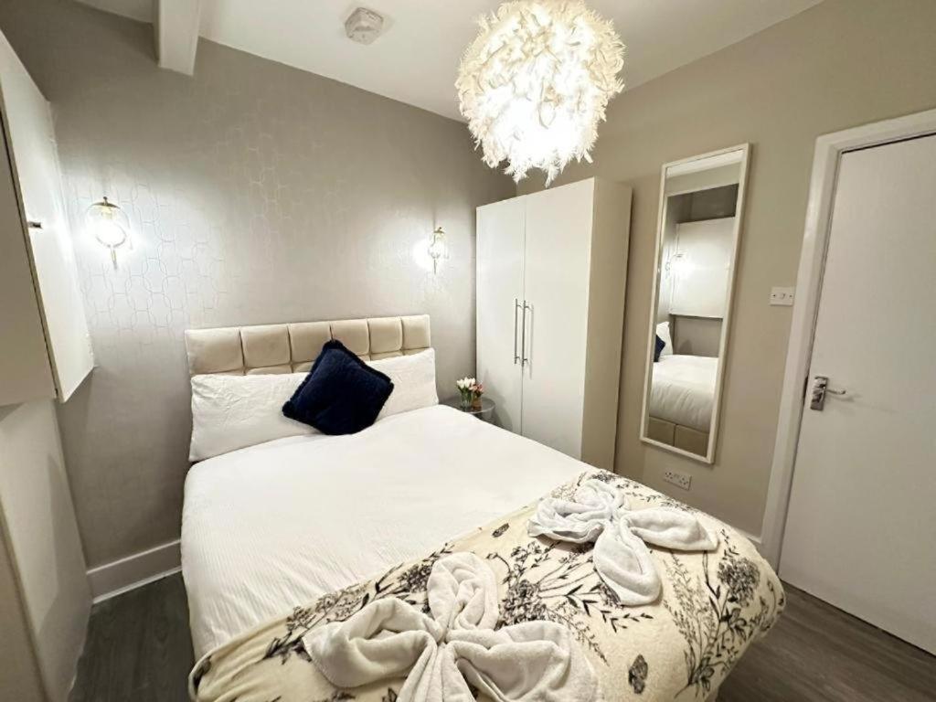 Leilighet Three Bedroom Near Eye London