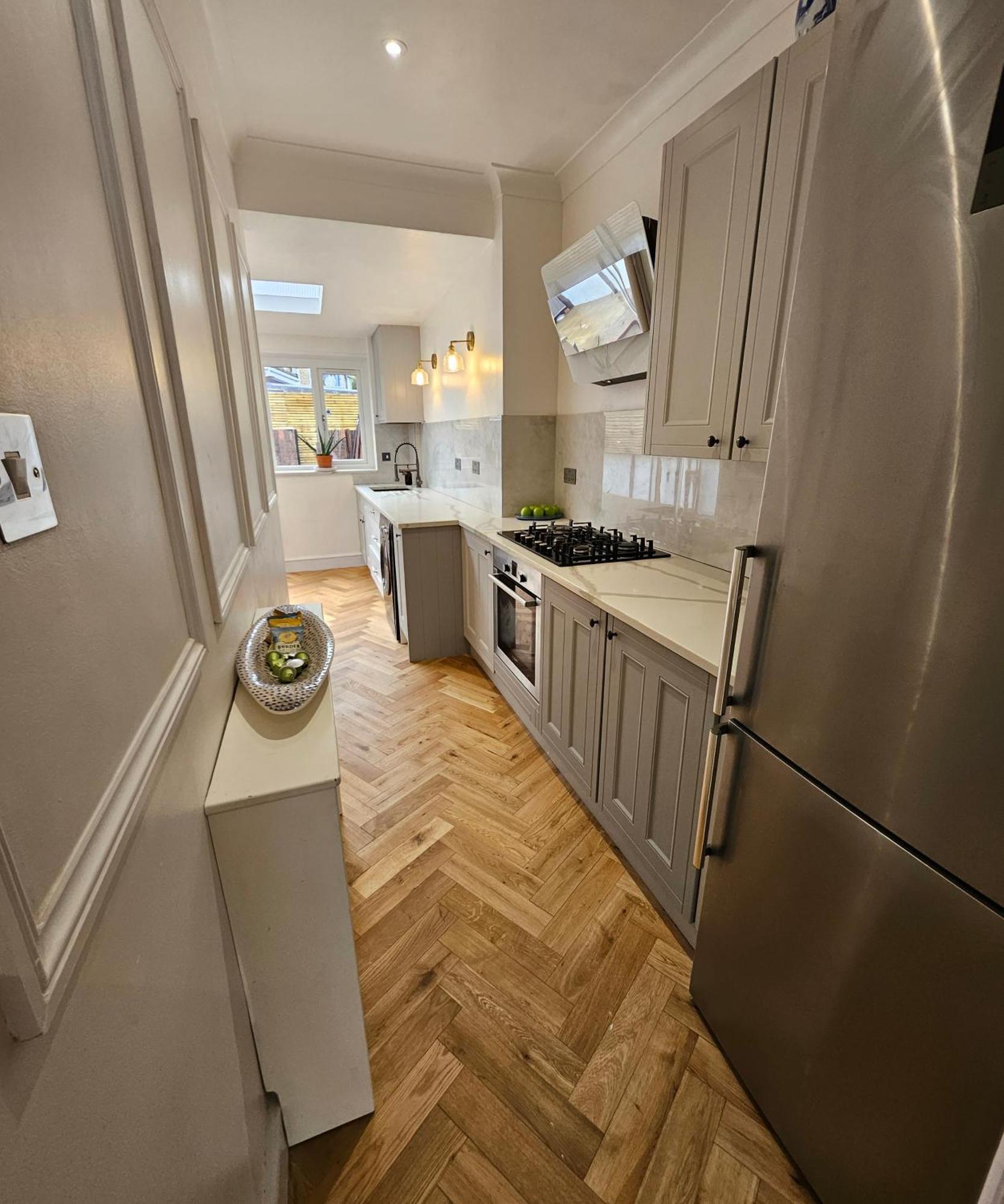 Vakantiehuis Wembley Lovely 6 Bed House Sleeps Up To 14
