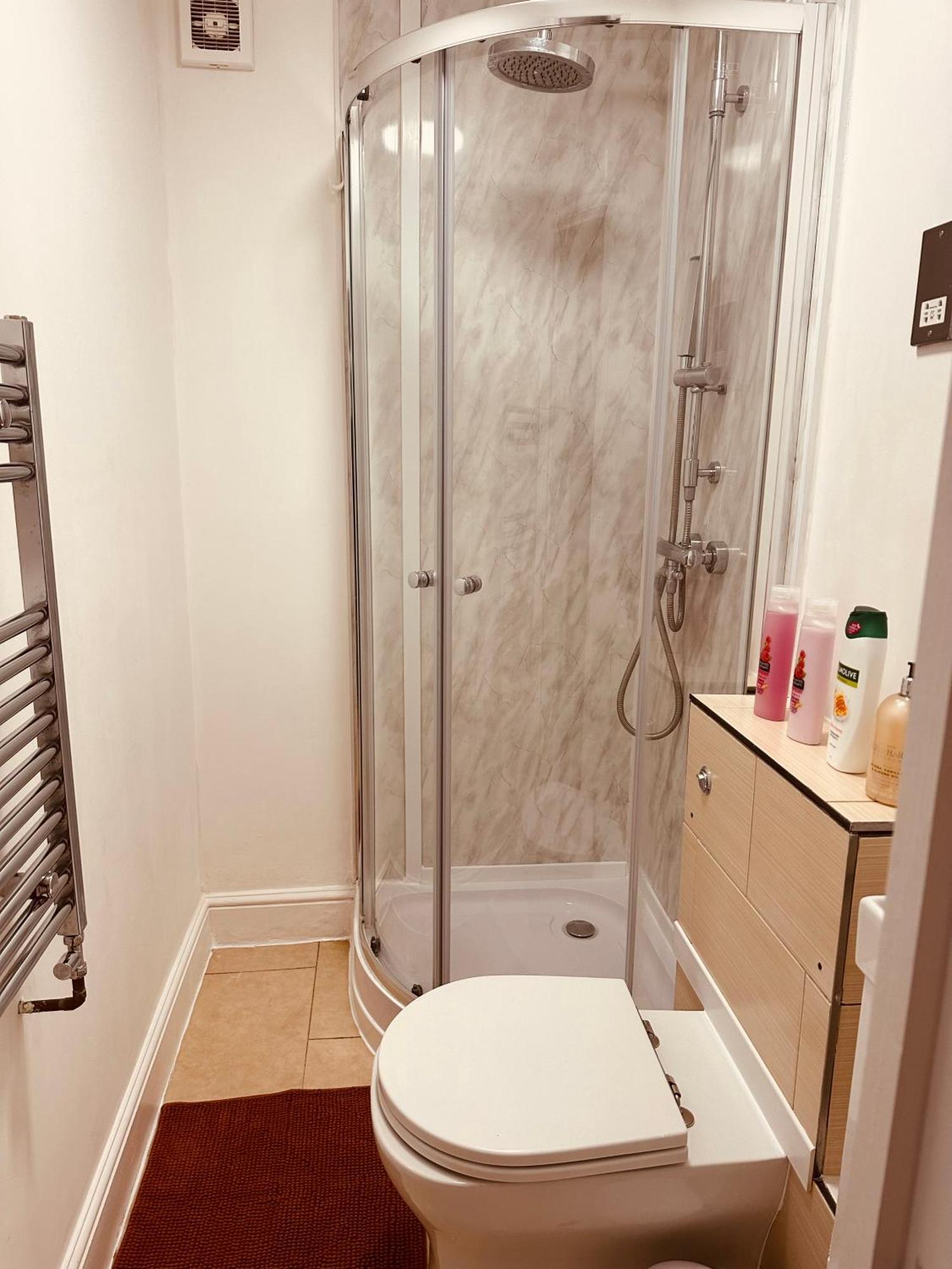 Lejlighed Stunning One Bedroom Flat