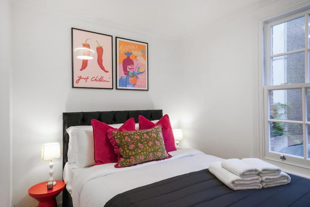 Spacious 3-bed Split Level Flat On Portobello Road * London
