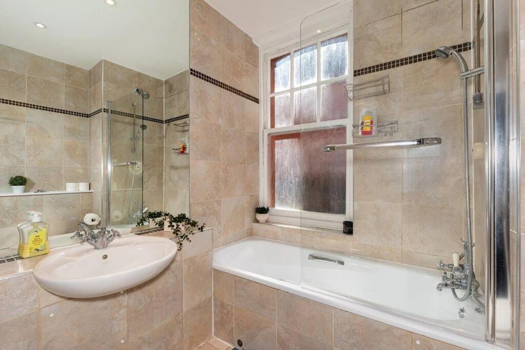 Lejlighed Discover 2 Bedroom In Kensington *