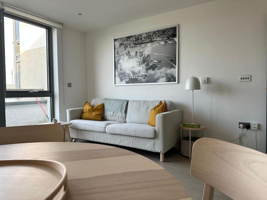 Modern Islington 1br Flat On Regent's Canal Leilighet *