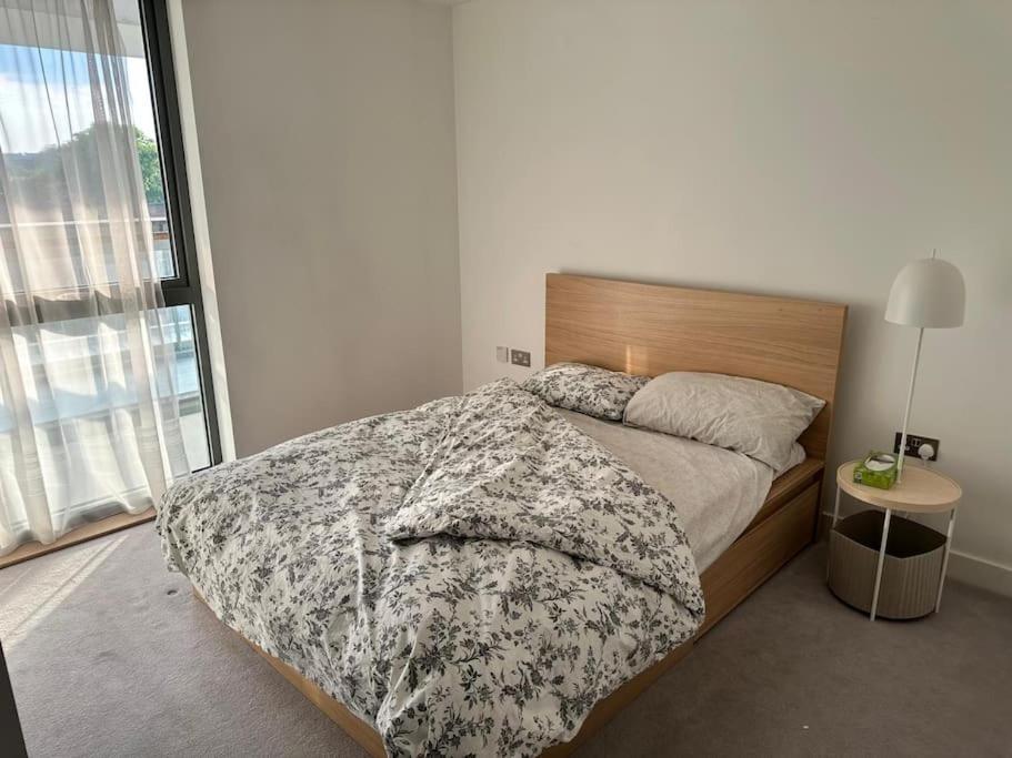 Modern Islington 1br Flat On Regent's Canal Leilighet