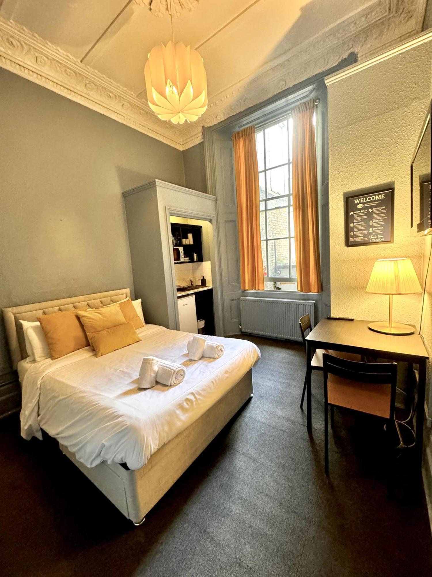 Aparthotel Kensington Gardens 3*