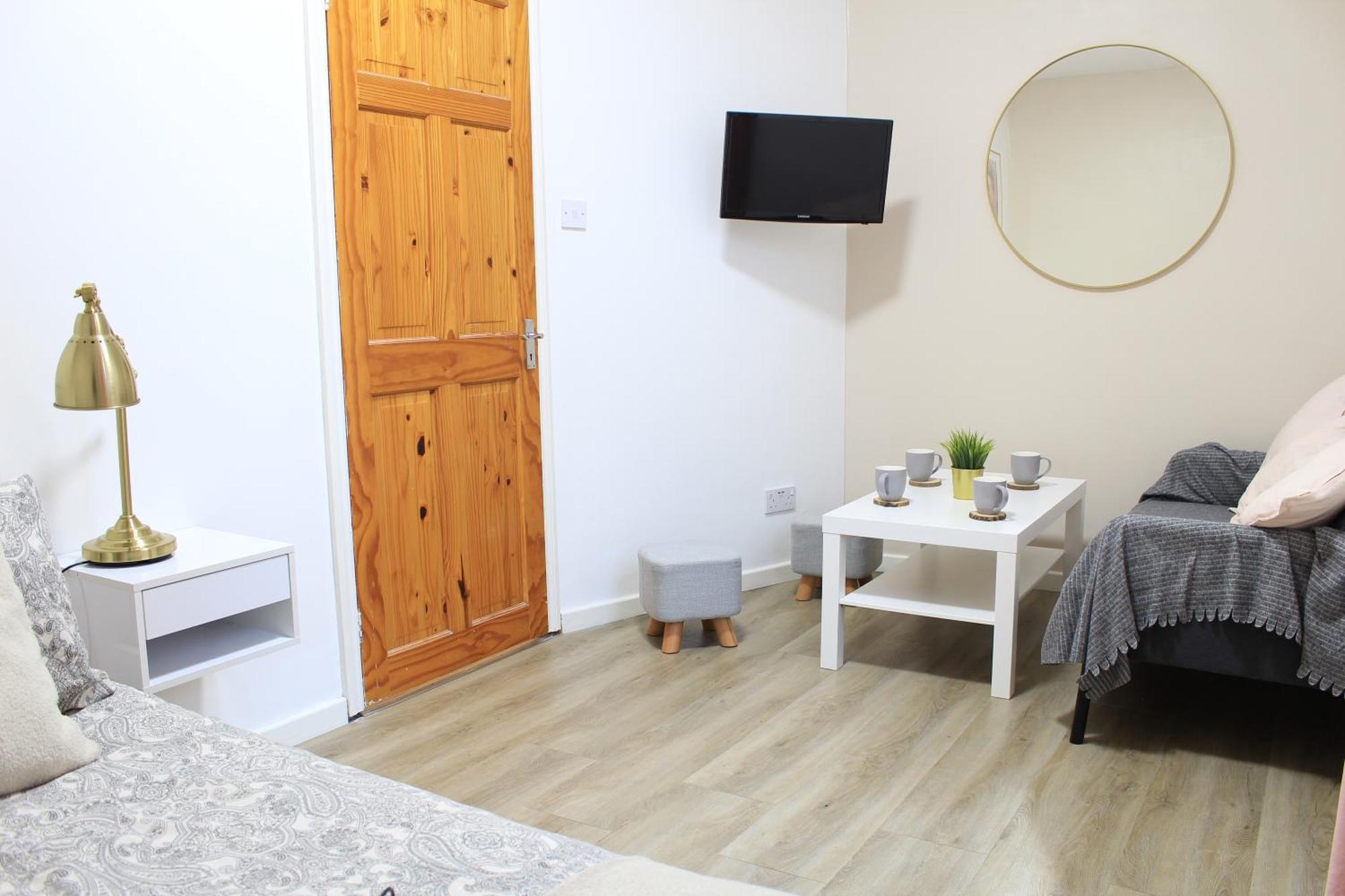Modern Ground Floor Flat - 15 Min To Central Leilighet