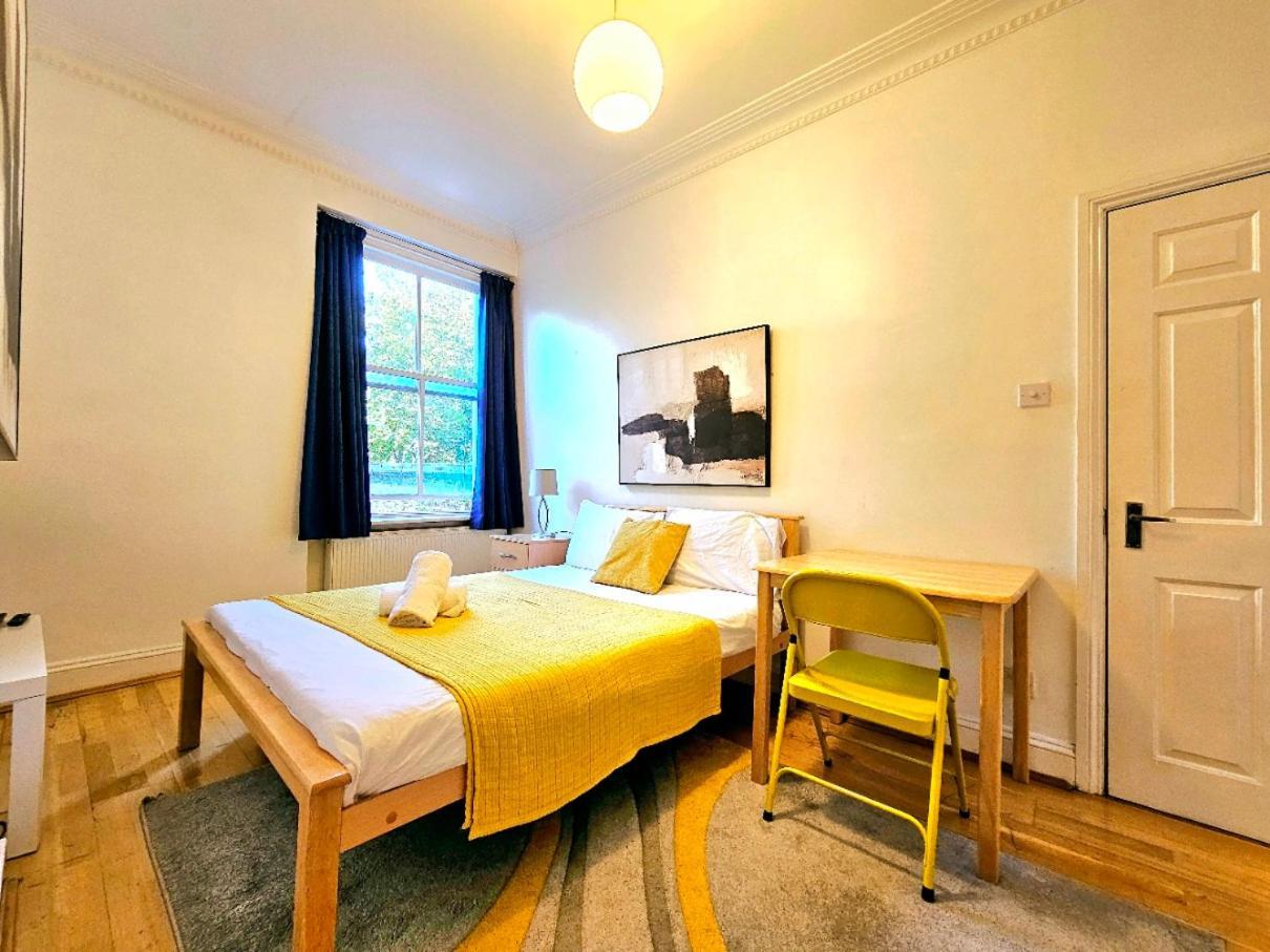 Beautiful Kensington 3 Minutes Walk To Earl's Court Station Londra
