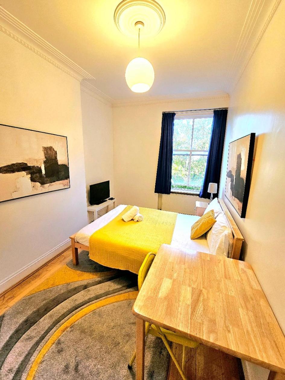 Beautiful Kensington 3 Minutes Walk To Earl's Court Station Appartamento